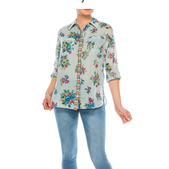 Ny Vintage button down floral. Worn about 5x - Picture 4 of 10